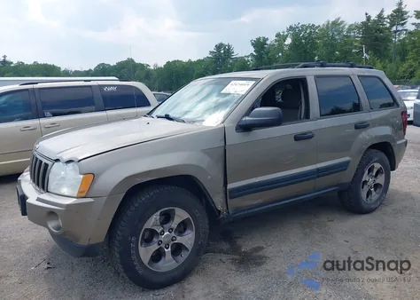 2005 Jeep Grand Cherokee Laredo z USA, uszkodzony, nr VIN 1J4GR48K55C693357